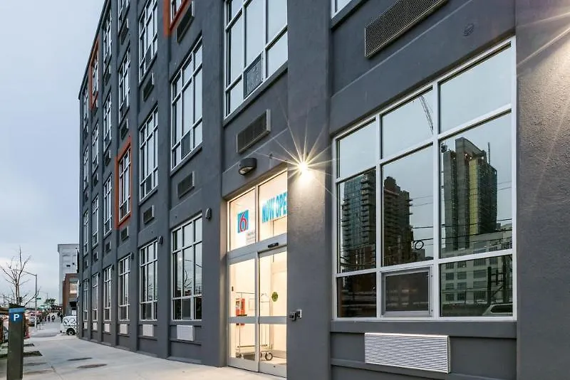 ***  Feather Factory Hotel New York Stati Uniti