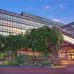 Doubletree By Hilton New York-laguardia Отель